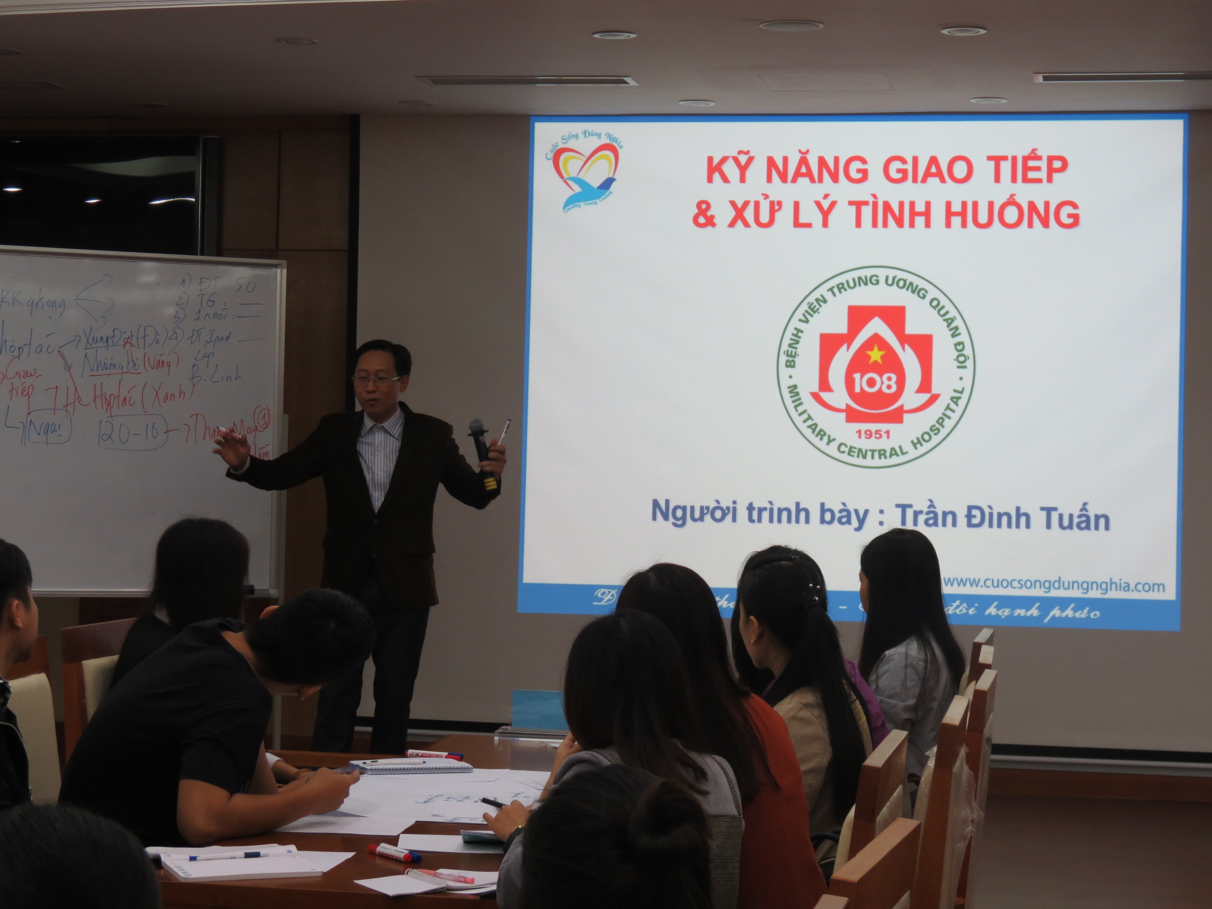 Chương trình Đào Tạo “Kỹ Năng Giao Tiếp và Xử Lý Tình Huống” lớp thứ 11 và 12 cho Bênh Viện Trung Ương Quân Đội 108 Chương trình Đào Tạo “Kỹ Năng Giao Tiếp và Xử Lý Tình Huống” lớp thứ 11 và 12 cho Bênh Viện Trung Ương Quân Đội 108