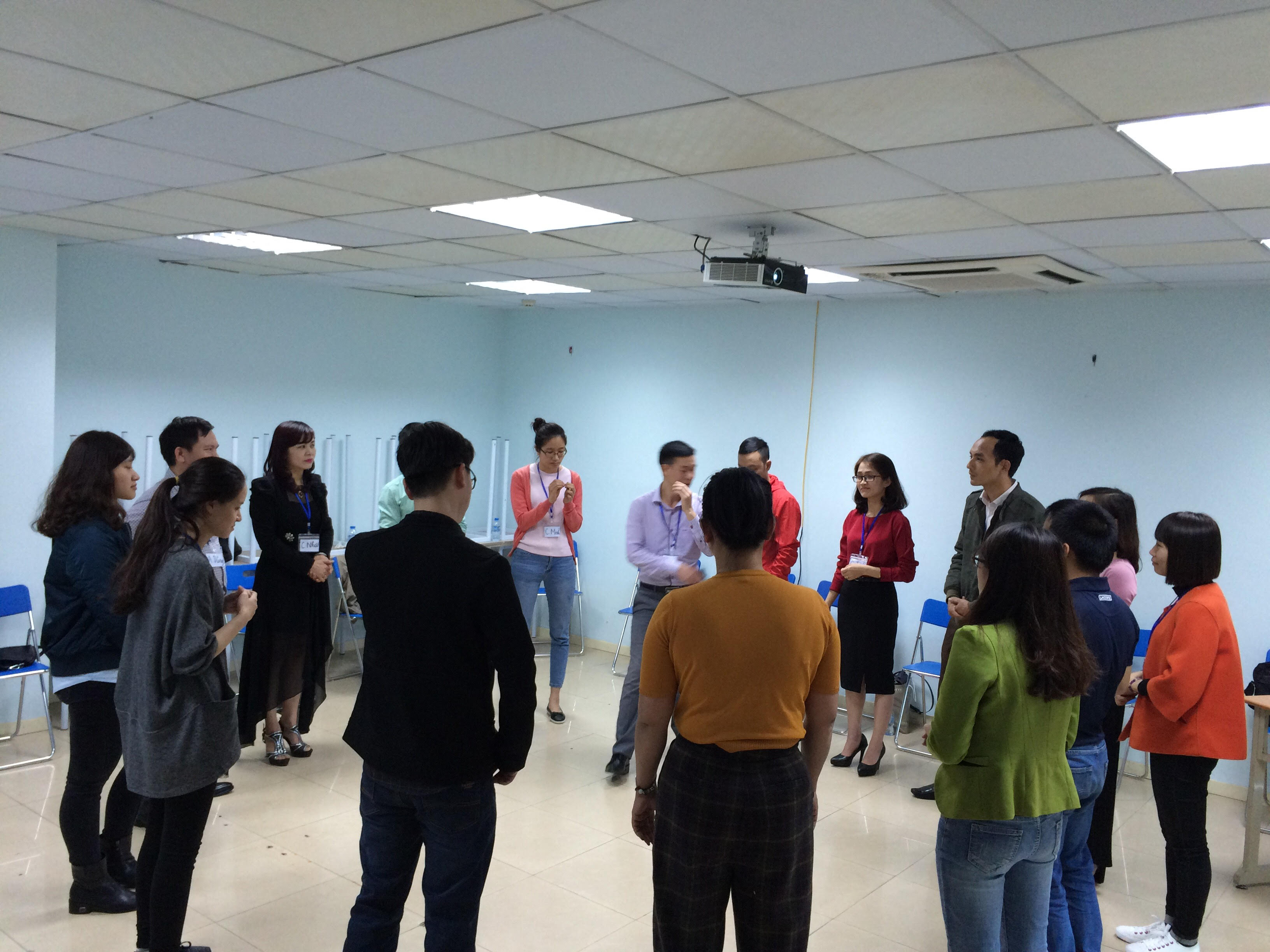 Đào tạo Public: Kỹ năng giao tiếp và thuyết trình tại Hà Nội ngày 18/02/2017 Đào tạo Public: Kỹ năng giao tiếp và thuyết trình tại Hà Nội ngày 18/02/2017